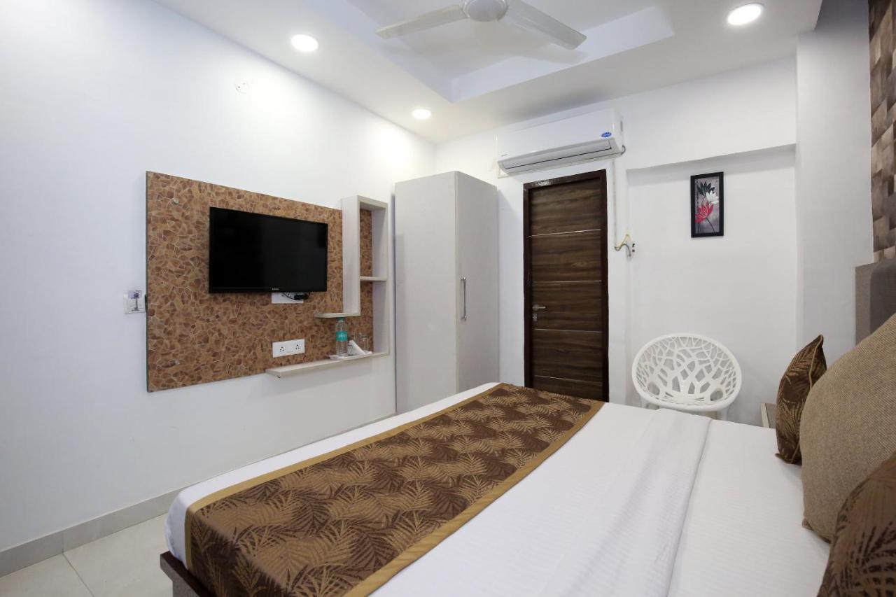 Oyo 9732 Amar Motel Nayagaon Extérieur photo