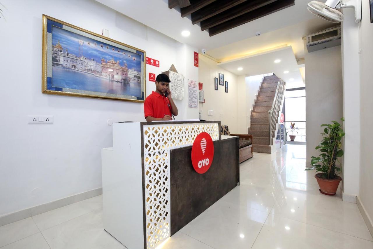 Oyo 9732 Amar Motel Nayagaon Extérieur photo
